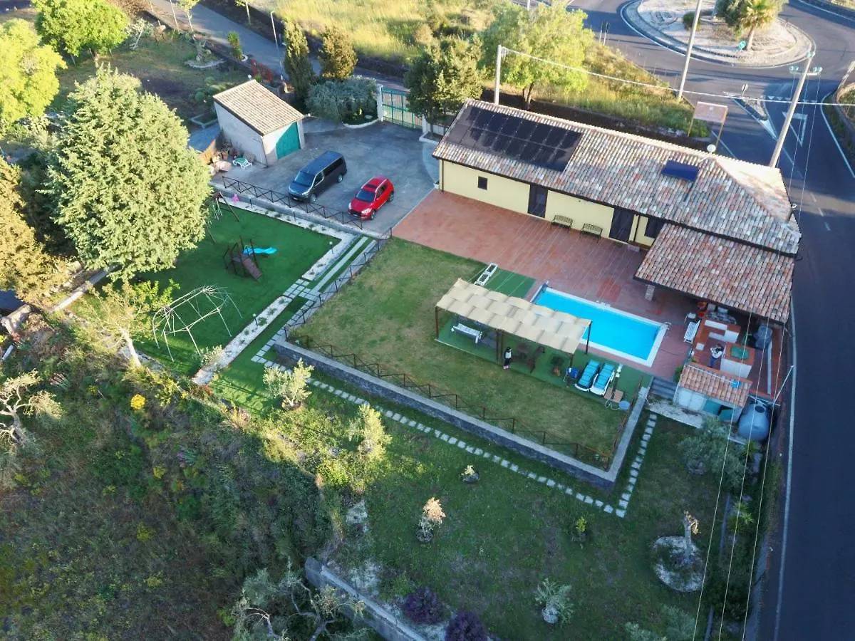 Villa Egle Belpasso, Villa Vacanza Con Piscina Country house