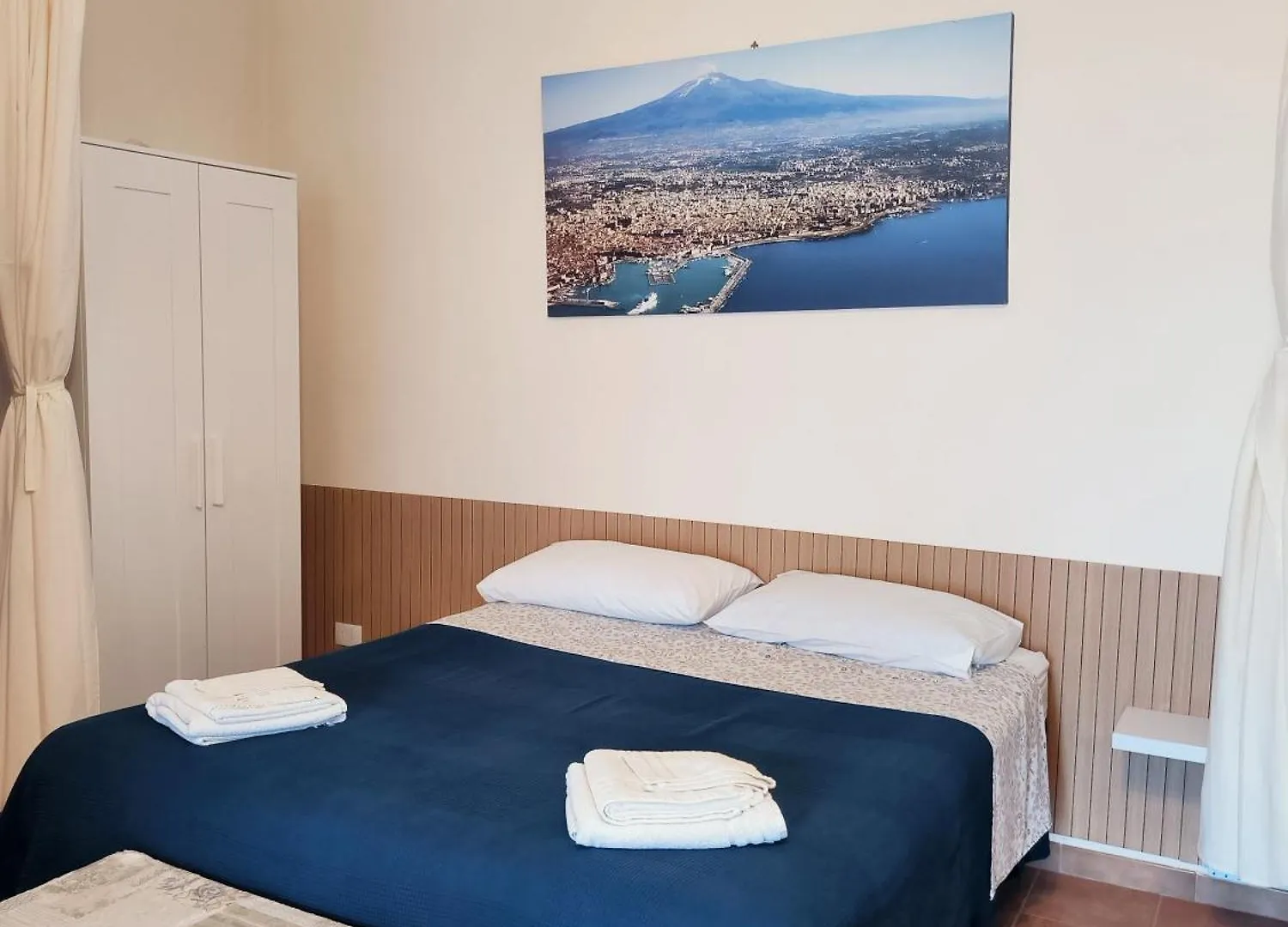 Casa di campagna Villa Egle Belpasso, villa vacanza con piscina Italia