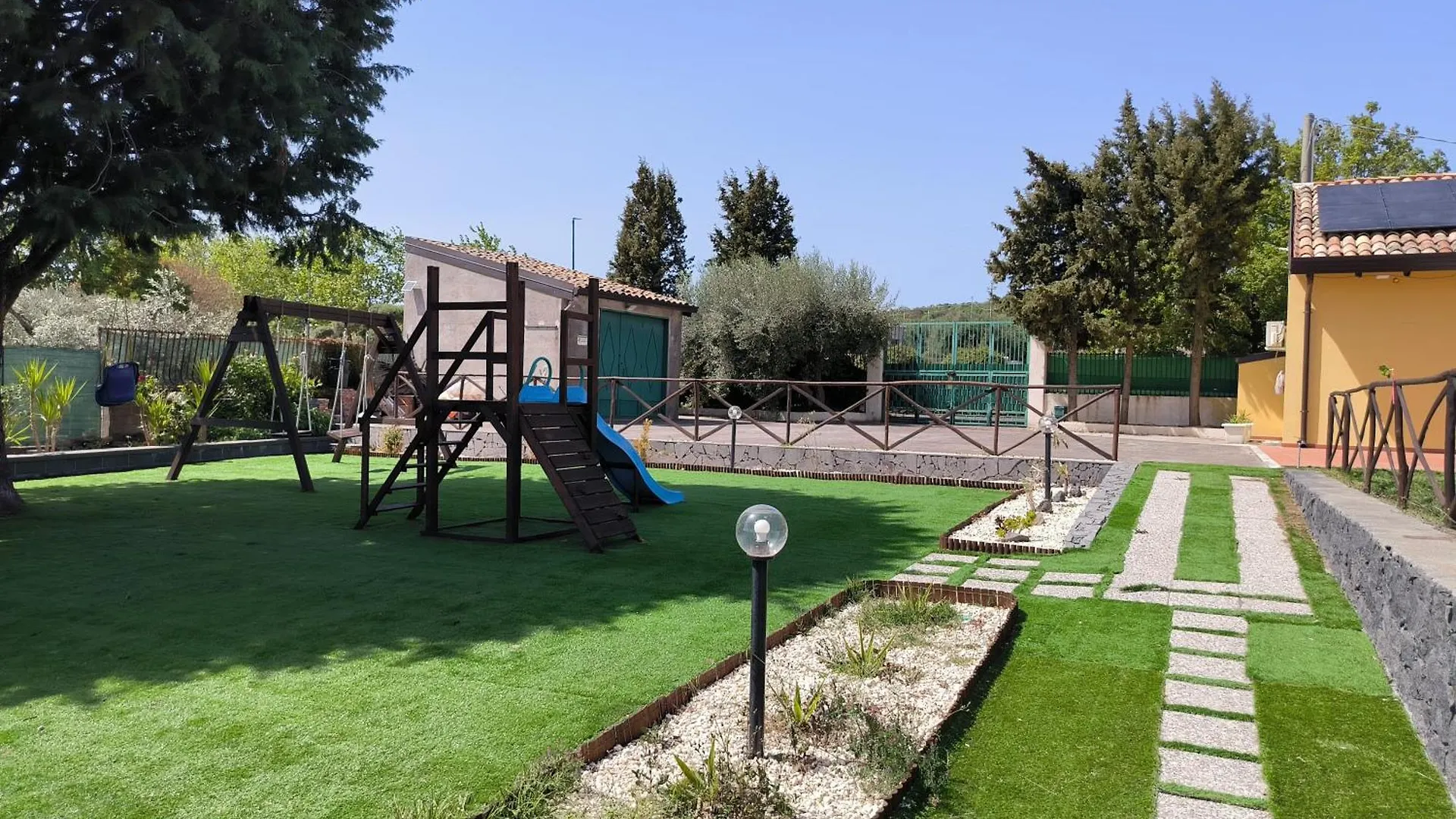 Villa Egle Belpasso, Villa Vacanza Con Piscina 乡村民宿